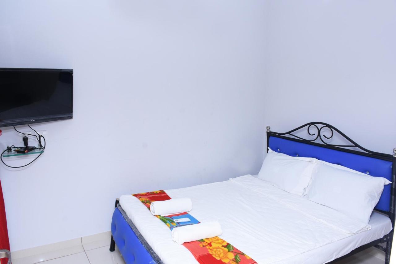 Lia'S Homestay Pondicherry Esterno foto